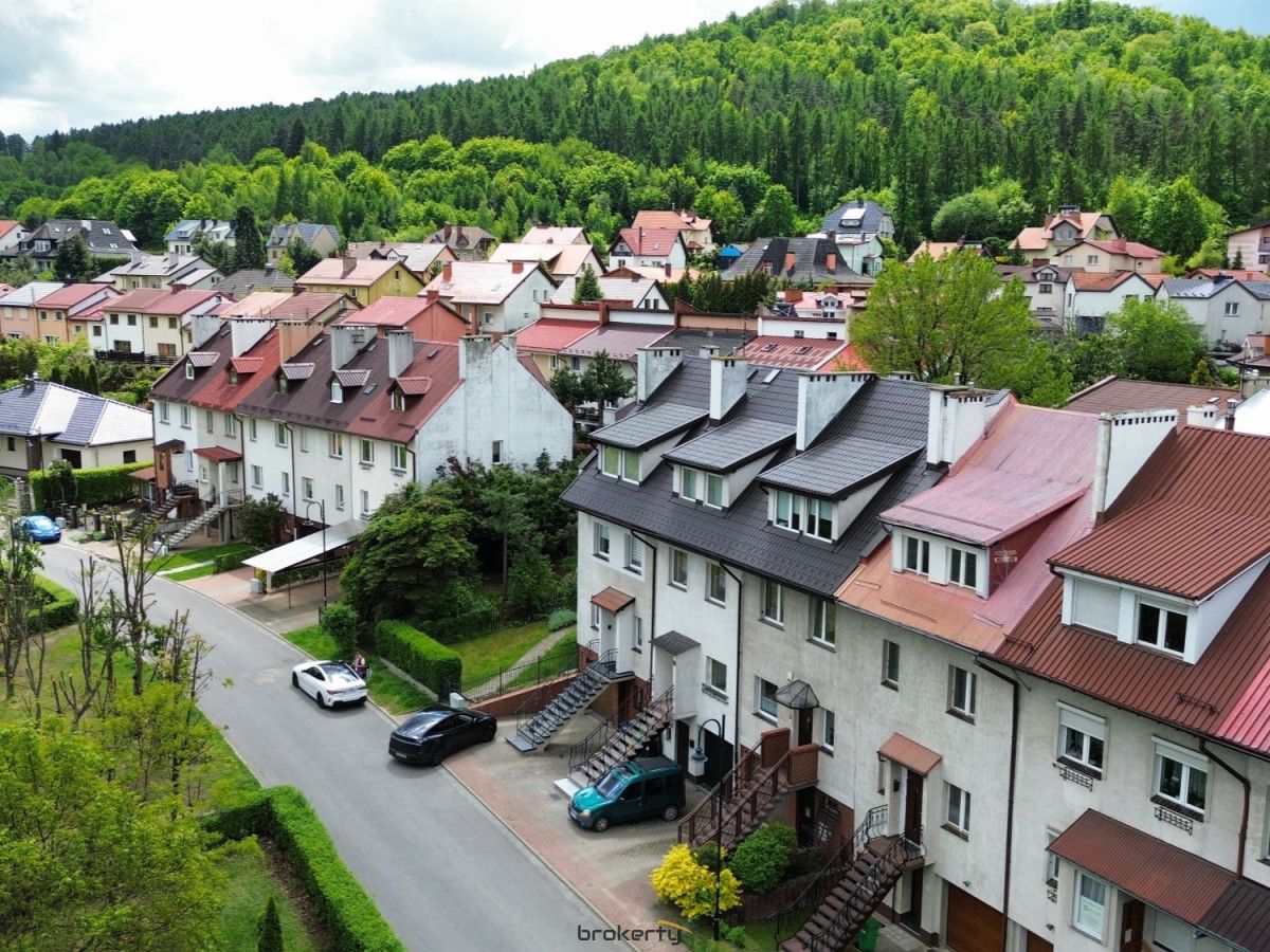 dom szeregowy, 6 pokoi Bielawa, ul. Marii Konopnickiej. Zdjęcie 14