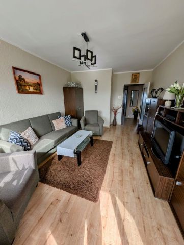 Mieszkanie 3-pokojowe Tarnowskie Góry, ul. Bałkańska. Zdjęcie 1