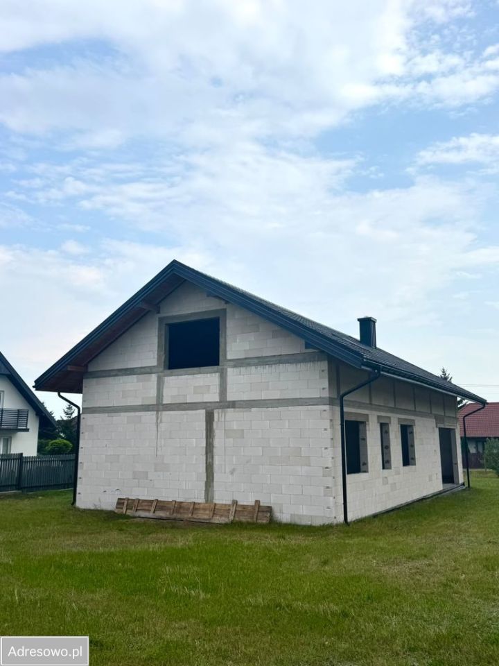 dom wolnostojący, 4 pokoje Komorowo. Zdjęcie 3