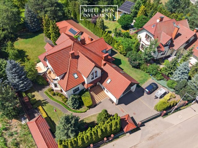 dom wolnostojący, 8 pokoi Piaseczno Julianów. Zdjęcie 3