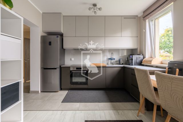 Mieszkanie 4-pokojowe Marki, ul. Leopolda Lisa-Kuli. Zdjęcie 1