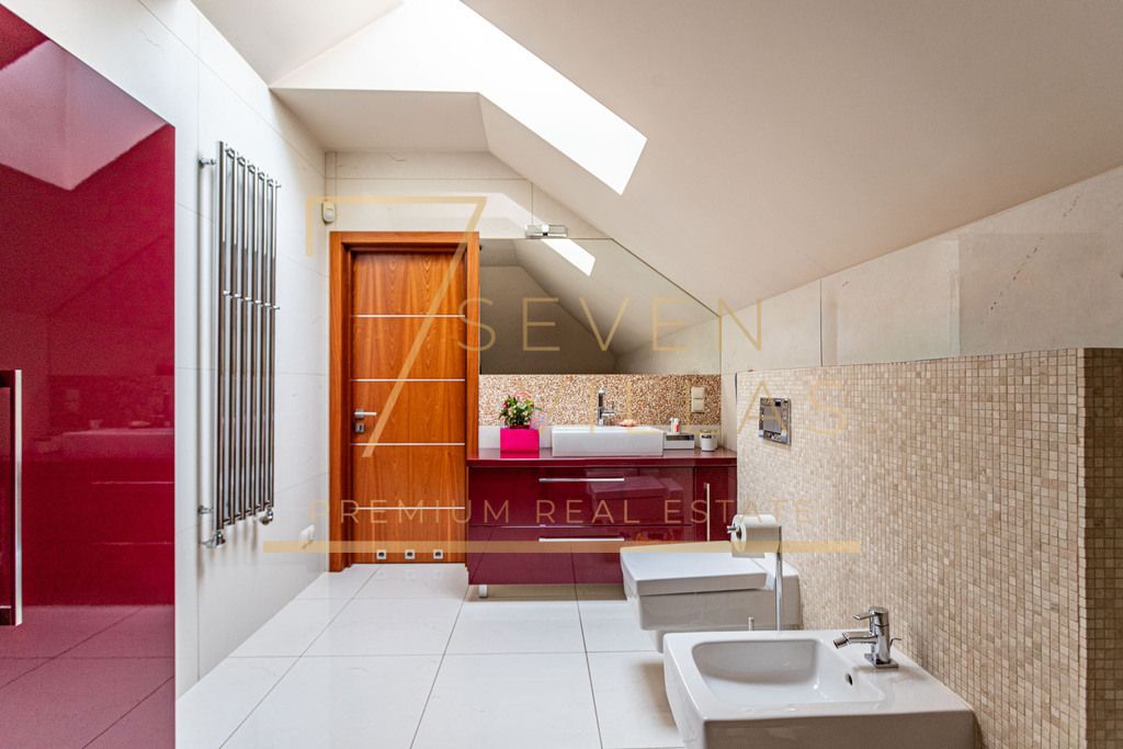 dom wolnostojący, 5 pokoi Magdalenka. Zdjęcie 12