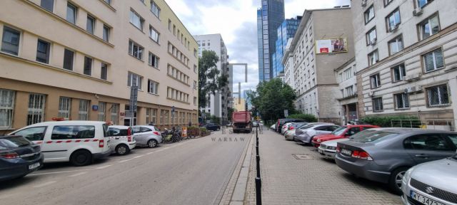 Mieszkanie 3-pokojowe Warszawa Śródmieście, ul. Chmielna. Zdjęcie 1