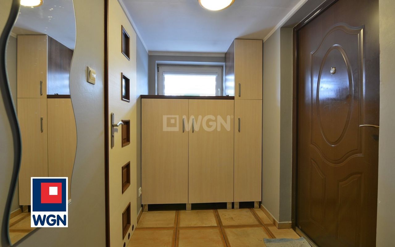 dom wolnostojący, 7 pokoi Chruściel. Zdjęcie 11