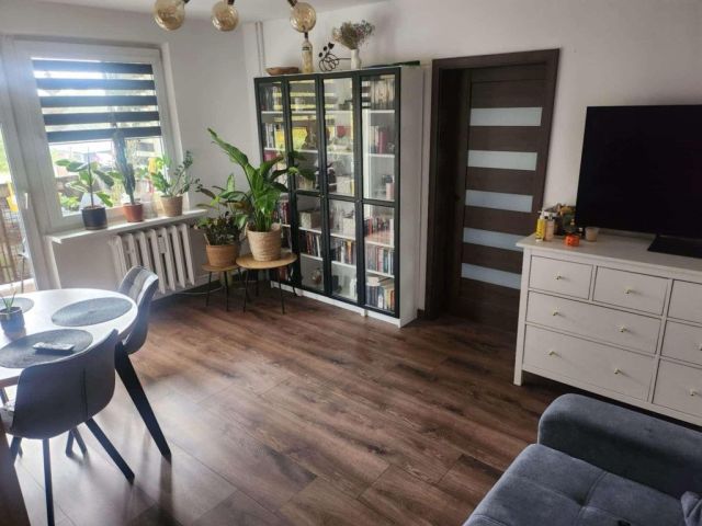 Mieszkanie 4-pokojowe Świdnik. Zdjęcie 1