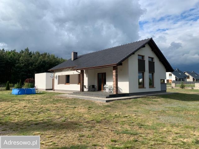 dom wolnostojący, 4 pokoje Huta Mazowszańska. Zdjęcie 1