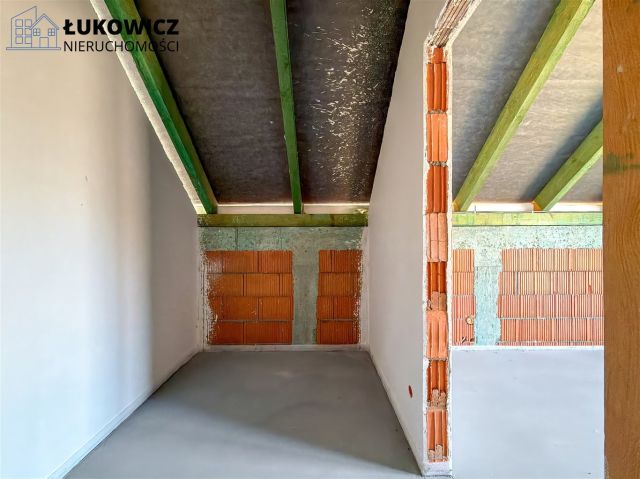 dom wolnostojący, 5 pokoi Kaniów. Zdjęcie 21