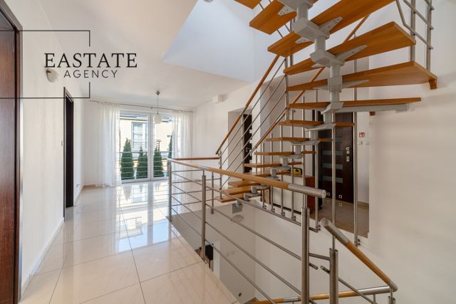 bliźniak, 9 pokoi Warszawa Wawer, ul. Wał Miedzeszyński. Zdjęcie 13