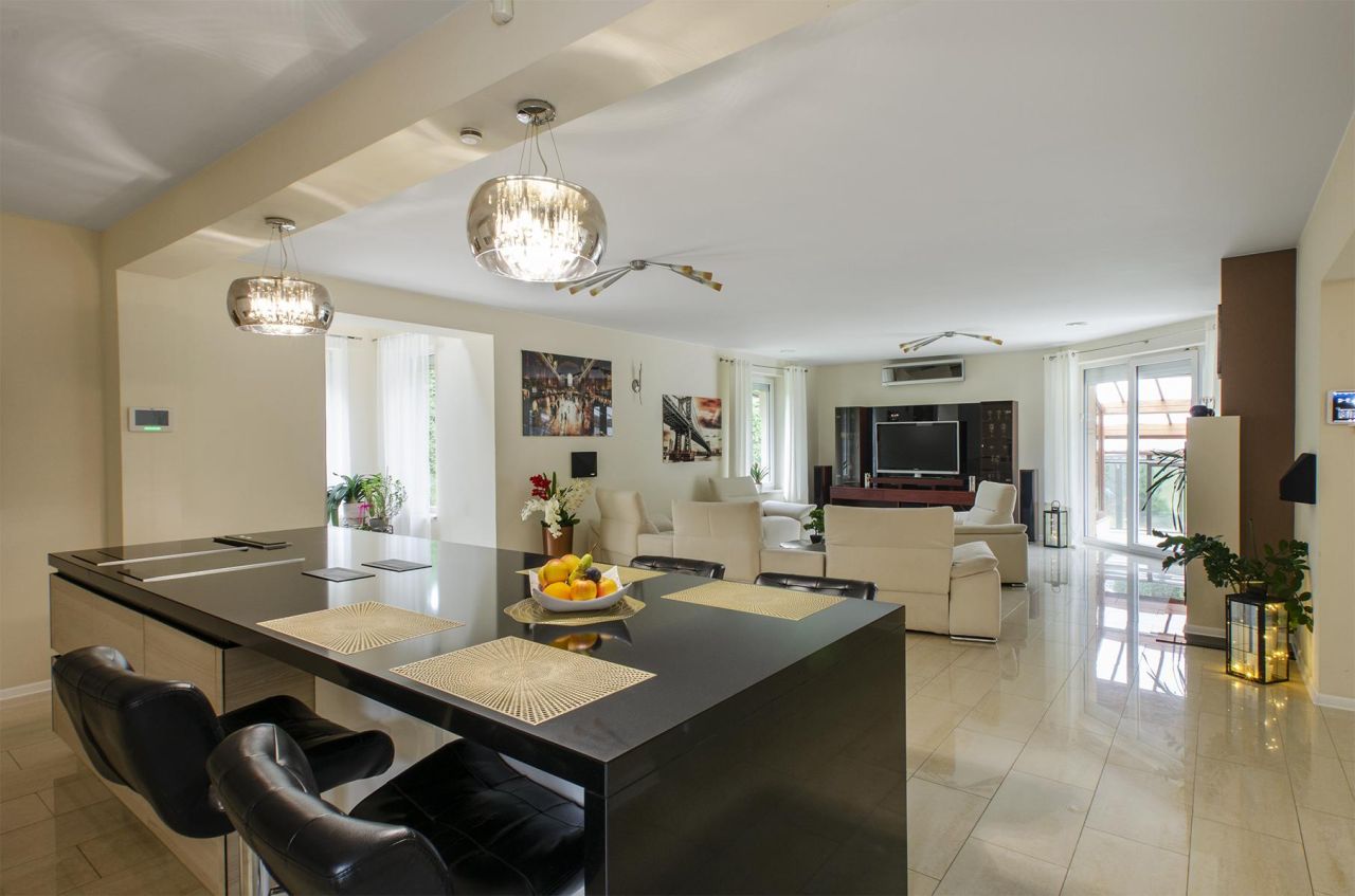 dom wolnostojący, 6 pokoi Milanówek, ul. Wielki Kąt. Zdjęcie 5