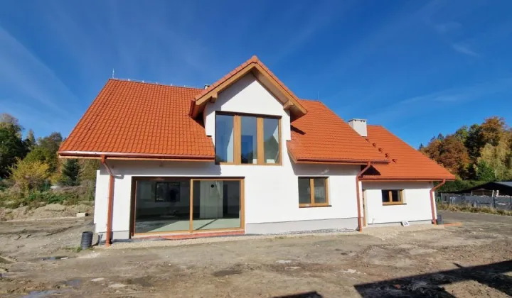 dom wolnostojący, 7 pokoi Jelenia Góra Jagniątków, ul. Michałowicka