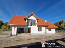 dom wolnostojący, 7 pokoi Jelenia Góra Jagniątków, ul. Michałowicka