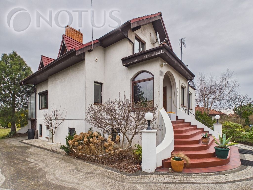 dom wolnostojący, 5 pokoi Gniezno. Zdjęcie 16