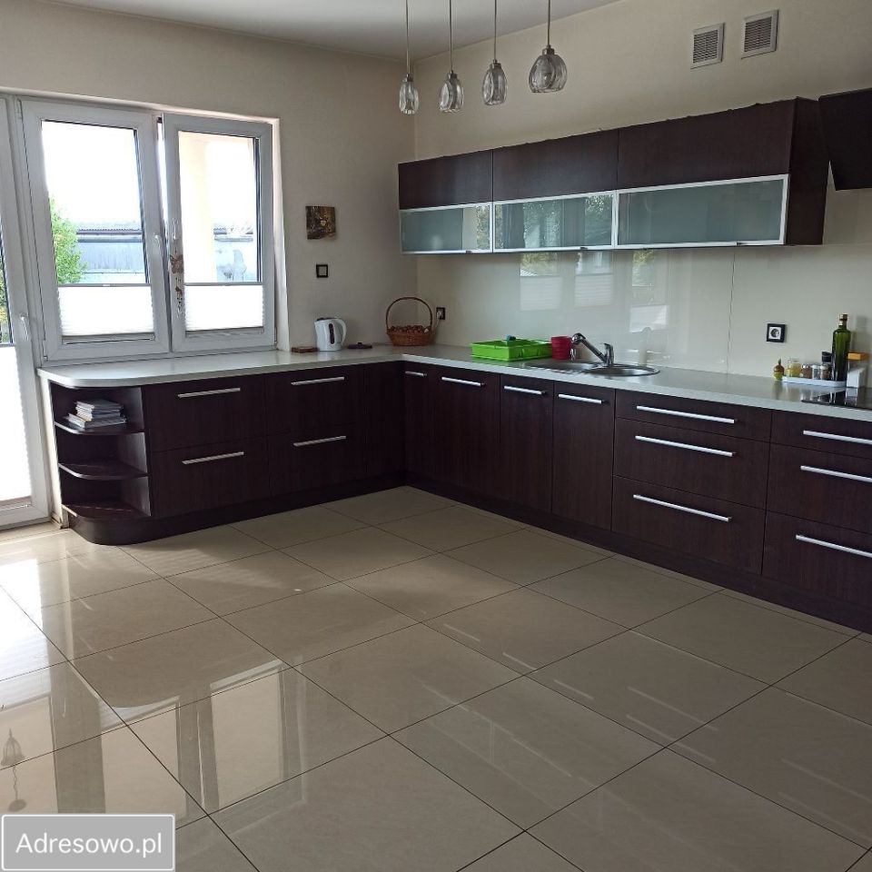 Lokal Tomaszów Mazowiecki, ul. ks. Jerzego Popiełuszki. Zdjęcie 11