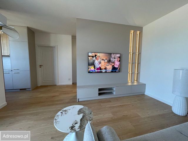 Mieszkanie 2-pokojowe Warszawa Włochy, al. Krakowska. Zdjęcie 1