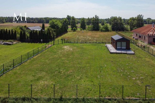 dom wolnostojący, 2 pokoje Stary Adamów. Zdjęcie 16
