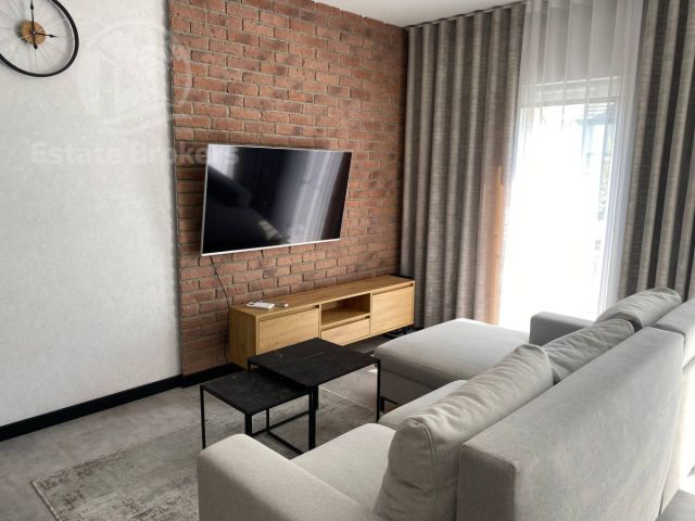 dom szeregowy, 4 pokoje Kiełczówek, ul. Parkowa. Zdjęcie 1