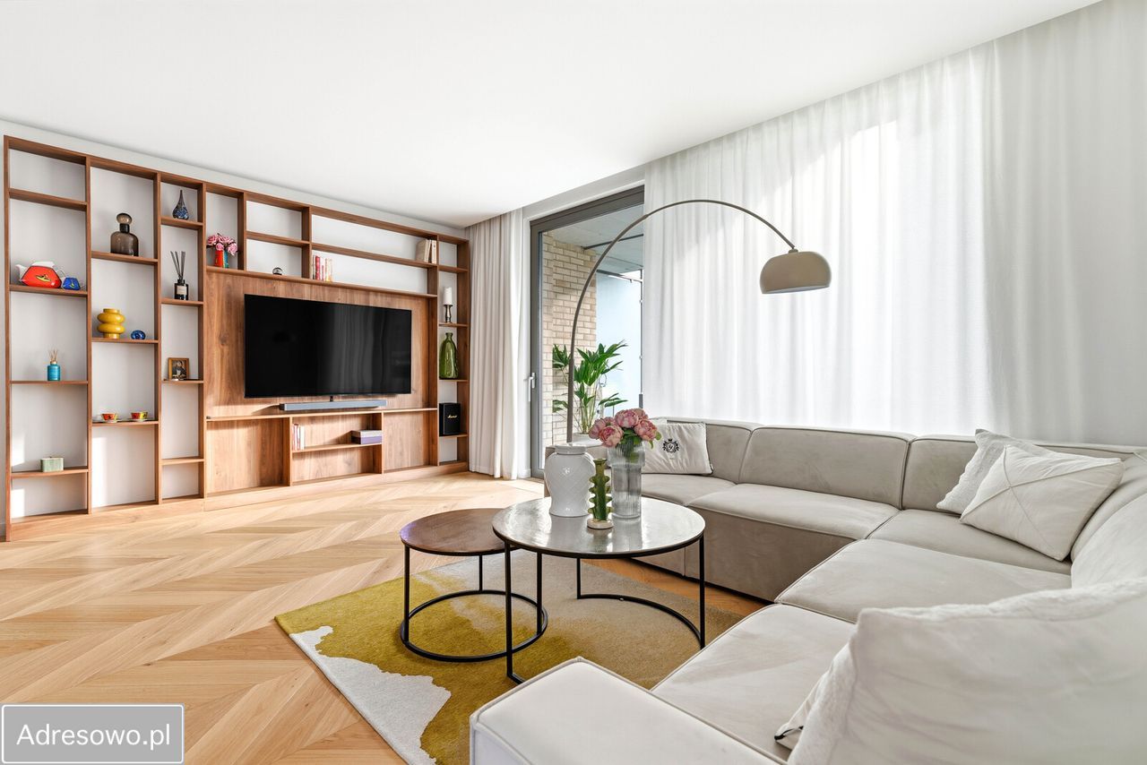 Mieszkanie 4-pokojowe Warszawa Wilanów. Zdjęcie 1