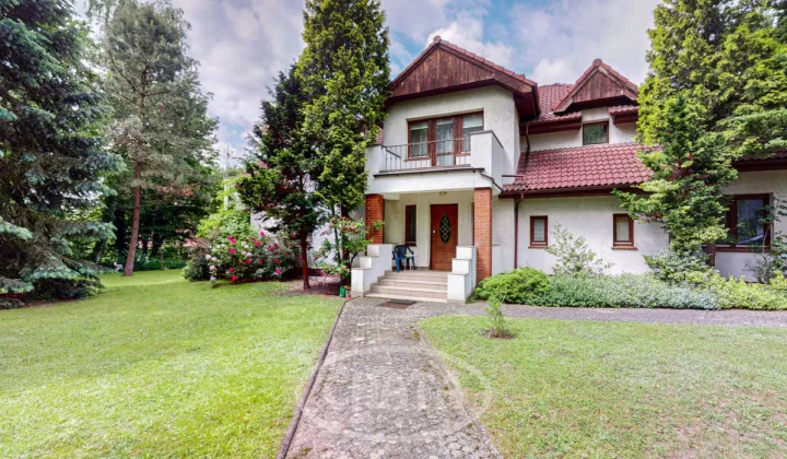 dom wolnostojący, 8 pokoi Oborniki Śląskie, ul. Władysława Sikorskiego