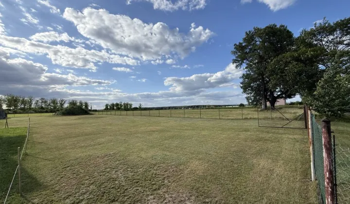 Działka budowlana Ożarowice, ul. Dworcowa