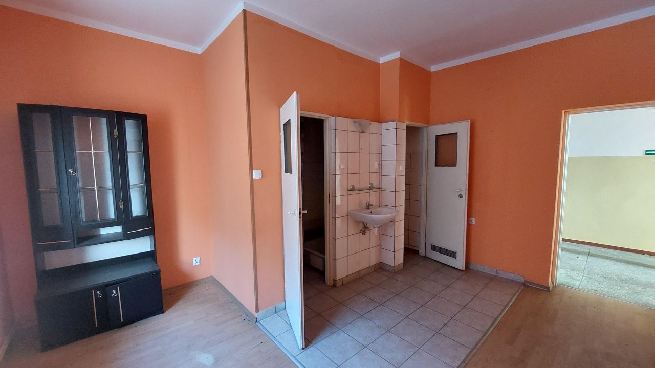 Biuro Jelenia Góra, ul. Krakowska. Zdjęcie 10