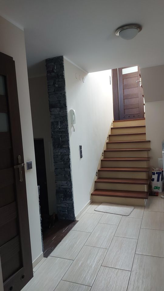 dom wolnostojący, 4 pokoje Osiny. Zdjęcie 3