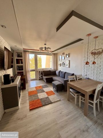 Mieszkanie 3-pokojowe Tychy, ul. Rudolfa Zaręby. Zdjęcie 1