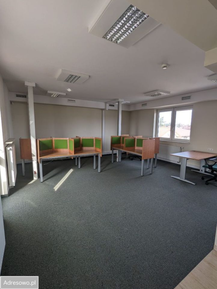 Lokal Kobyłka, al. Jana Pawła II. Zdjęcie 6