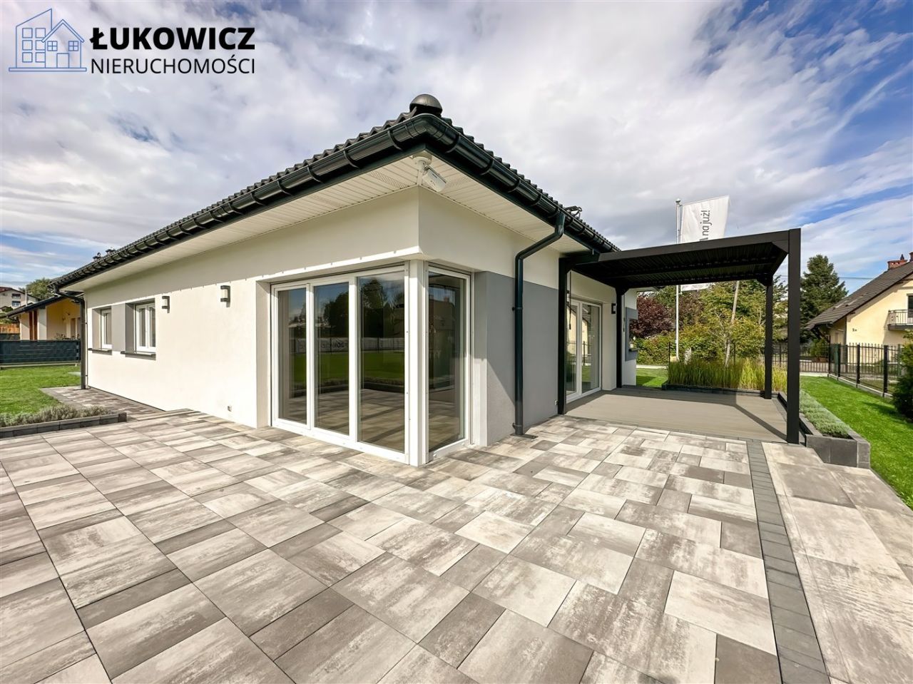 dom wolnostojący, 4 pokoje Pisarzowice. Zdjęcie 9