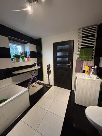 dom wolnostojący, 5 pokoi Rypin, ul. 3 Maja. Zdjęcie 13