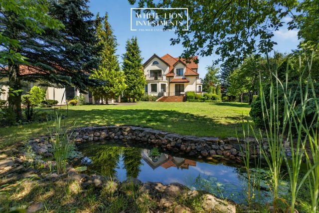 dom wolnostojący, 8 pokoi Piaseczno Julianów. Zdjęcie 1