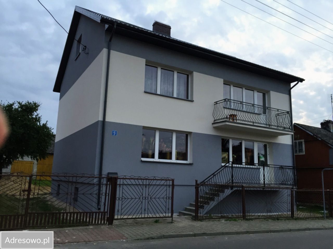 dom wolnostojący, 8 pokoi Wizna, pl. kpt. Władysława Raginisa