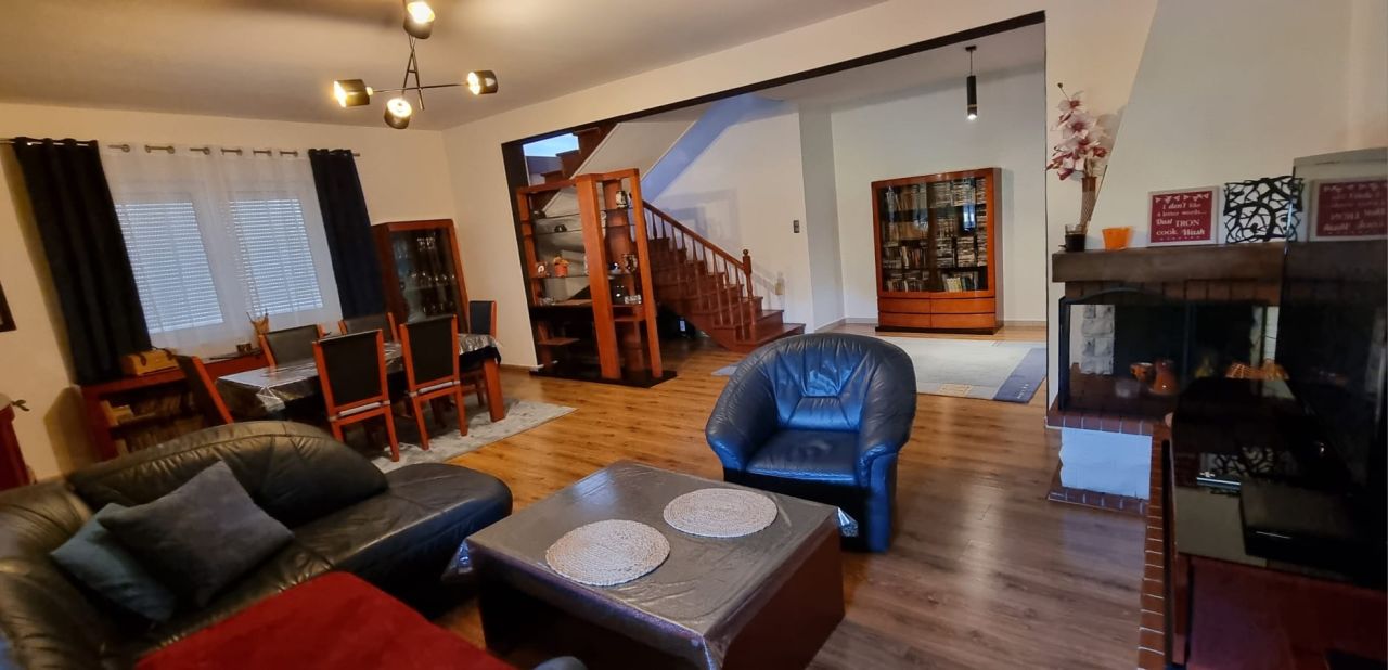 dom wolnostojący, 4 pokoje Dominów. Zdjęcie 9