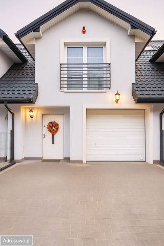 dom szeregowy, 5 pokoi Marki Struga, ul. Borówkowa. Zdjęcie 1