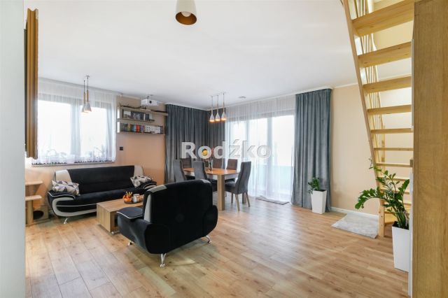 dom wolnostojący, 4 pokoje Rzywno. Zdjęcie 7