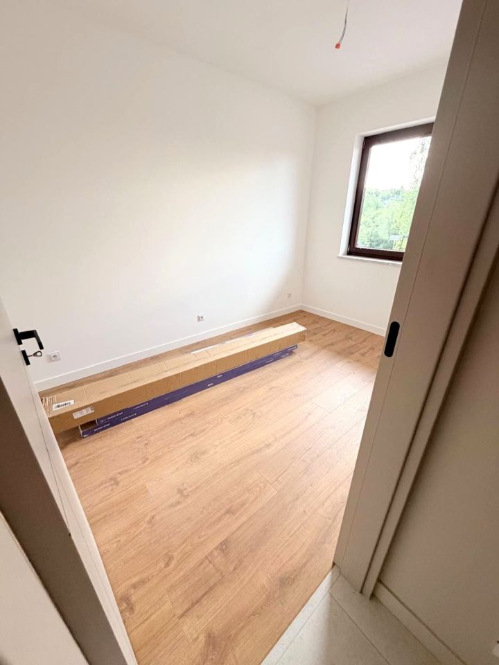 bliźniak, 4 pokoje Wrząsowice, ul. Pod Skałą. Zdjęcie 9