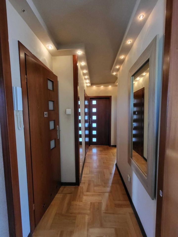 Mieszkanie 3-pokojowe Nowy Dwór Mazowiecki Nowodworzanka. Zdjęcie 3