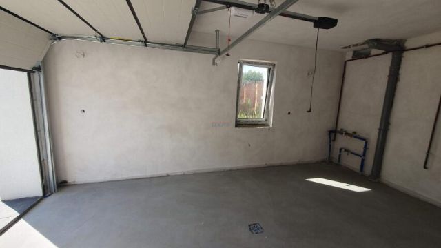 bliźniak, 5 pokoi Mroków. Zdjęcie 6