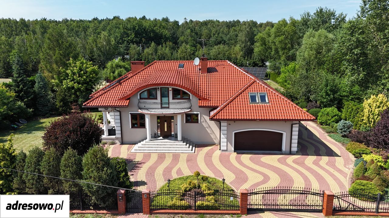 Куќа, 326 m²