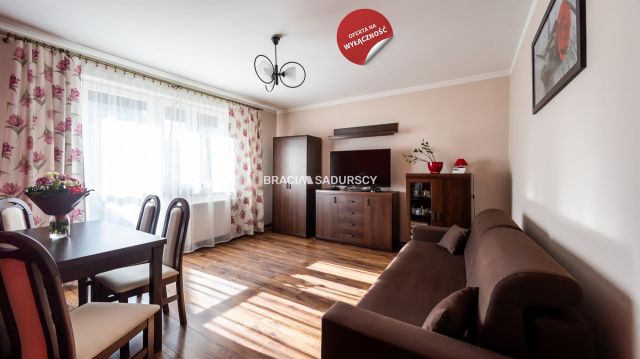 Mieszkanie 3-pokojowe Śledziejowice. Zdjęcie 1