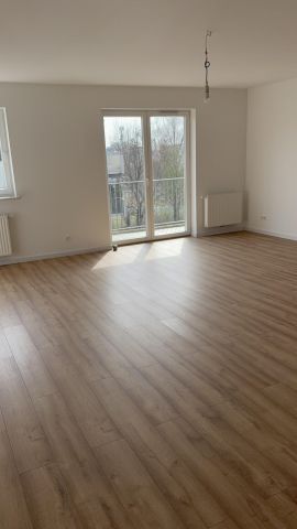 Mieszkanie 4-pokojowe Opole Zaodrze, ul. Szymona Koszyka. Zdjęcie 9