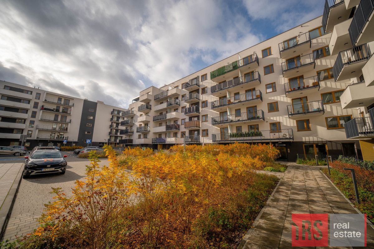 Mieszkanie 4-pokojowe Warszawa Włochy, ul. Łopuszańska. Zdjęcie 2