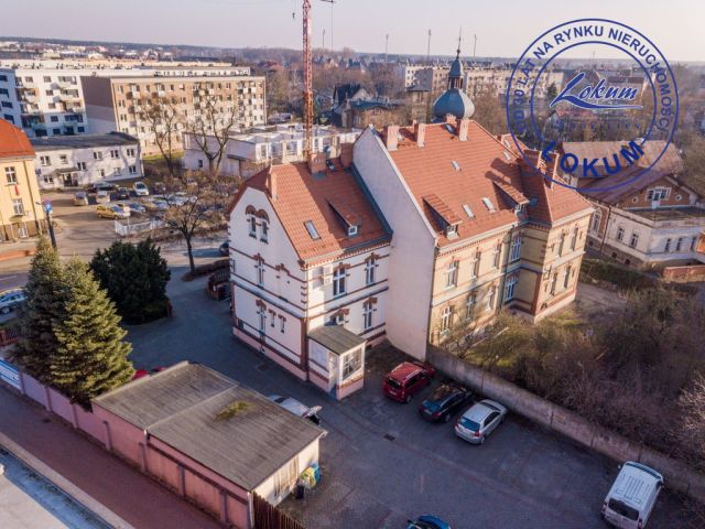 kamienica, 10 pokoi Leszno Centrum, ul. ks. Teodora Korcza. Zdjęcie 2