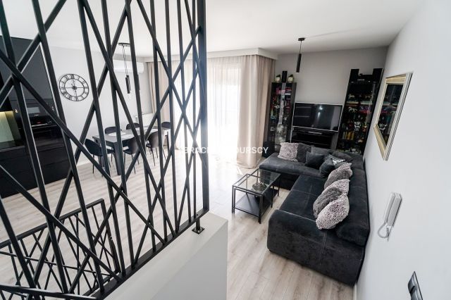 Mieszkanie 4-pokojowe Wieliczka, ul. Sadowa. Zdjęcie 2