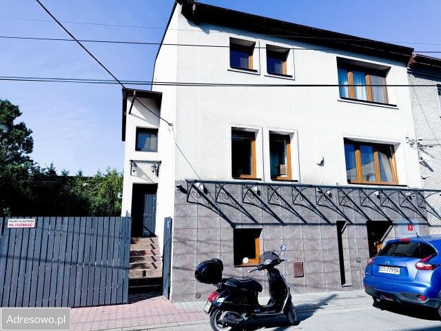 dom szeregowy Kraków Olsza, ul. Henryka Wieniawskiego. Zdjęcie 1