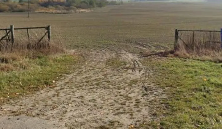 Działka rolna Brusiny