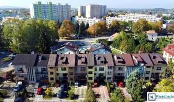 dom szeregowy, 5 pokoi Krosno