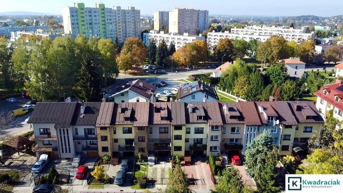 dom szeregowy, 5 pokoi Krosno