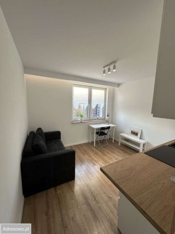 Mieszkanie 1-pokojowe Kielce, ul. Mieczysława Karłowicza. Zdjęcie 1