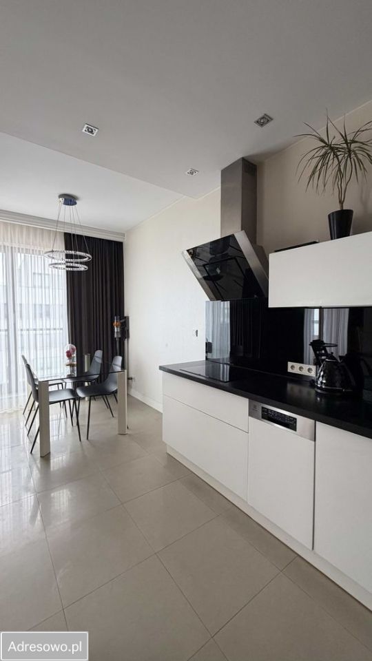 Mieszkanie 3-pokojowe Warszawa Wilanów, ul. Księdza Prymasa Augusta Hlonda. Zdjęcie 9