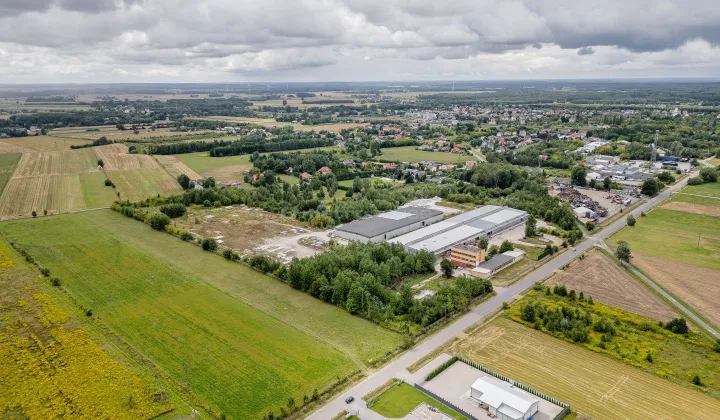 Hala/magazyn Siennica, ul. gen. Władysława Sikorskiego